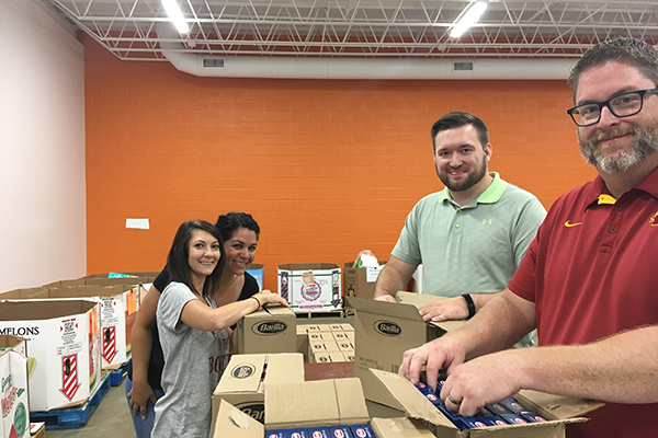 Food Bank of Iowa Volunteers