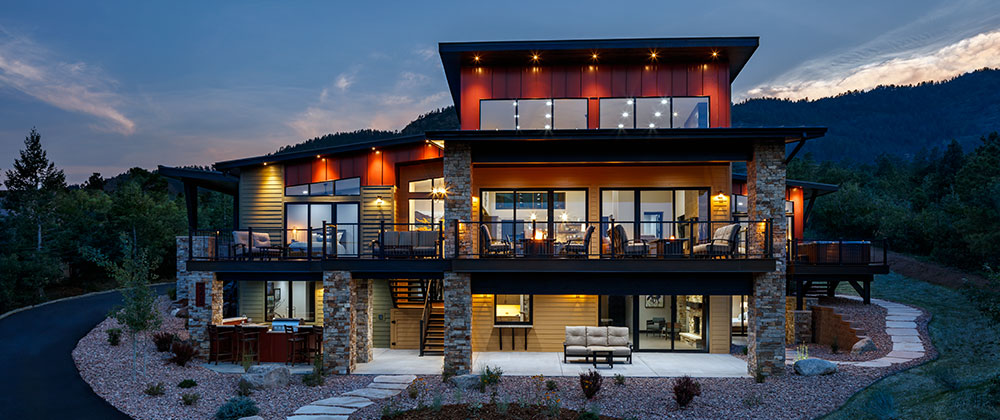 BelleDcourvre_Solid Rock Homes Night Bailey Colorado Pinnacle Black Clad