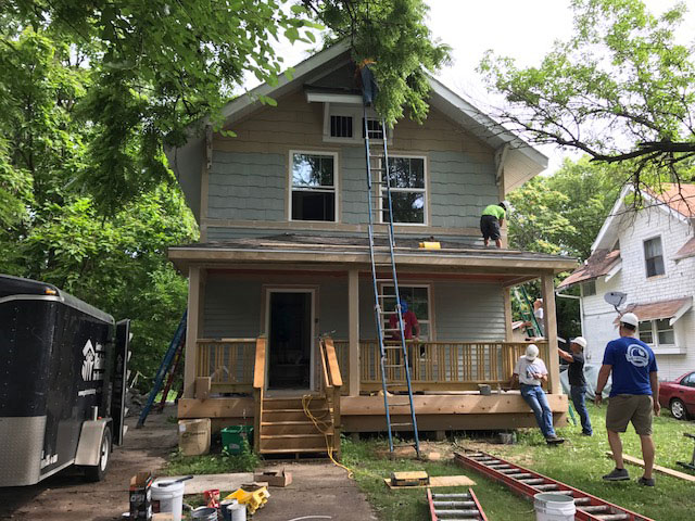 Windsor Employees work together on Habitat for Humanity project