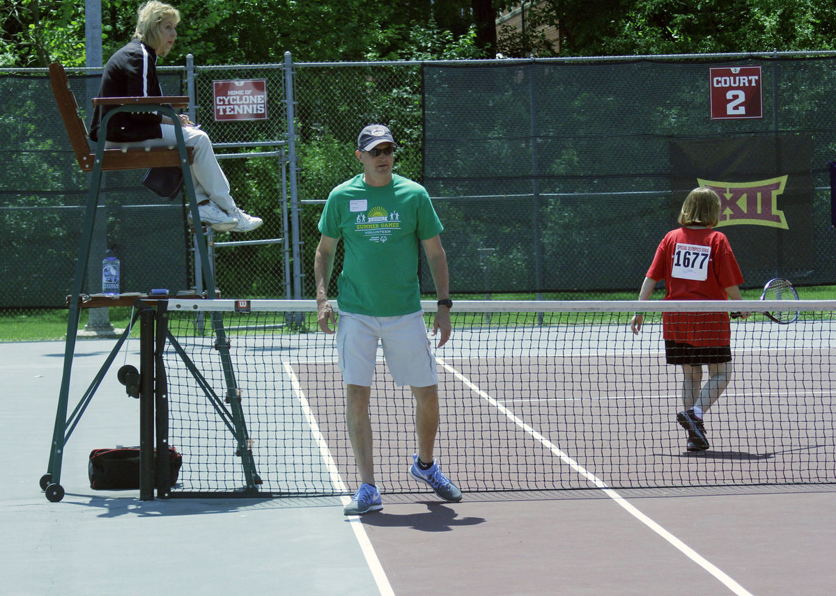 Windsor employee serves as tennis line judge at Special Olympics